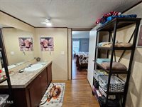 428 Derby Drive, Kingsport, TN 37660