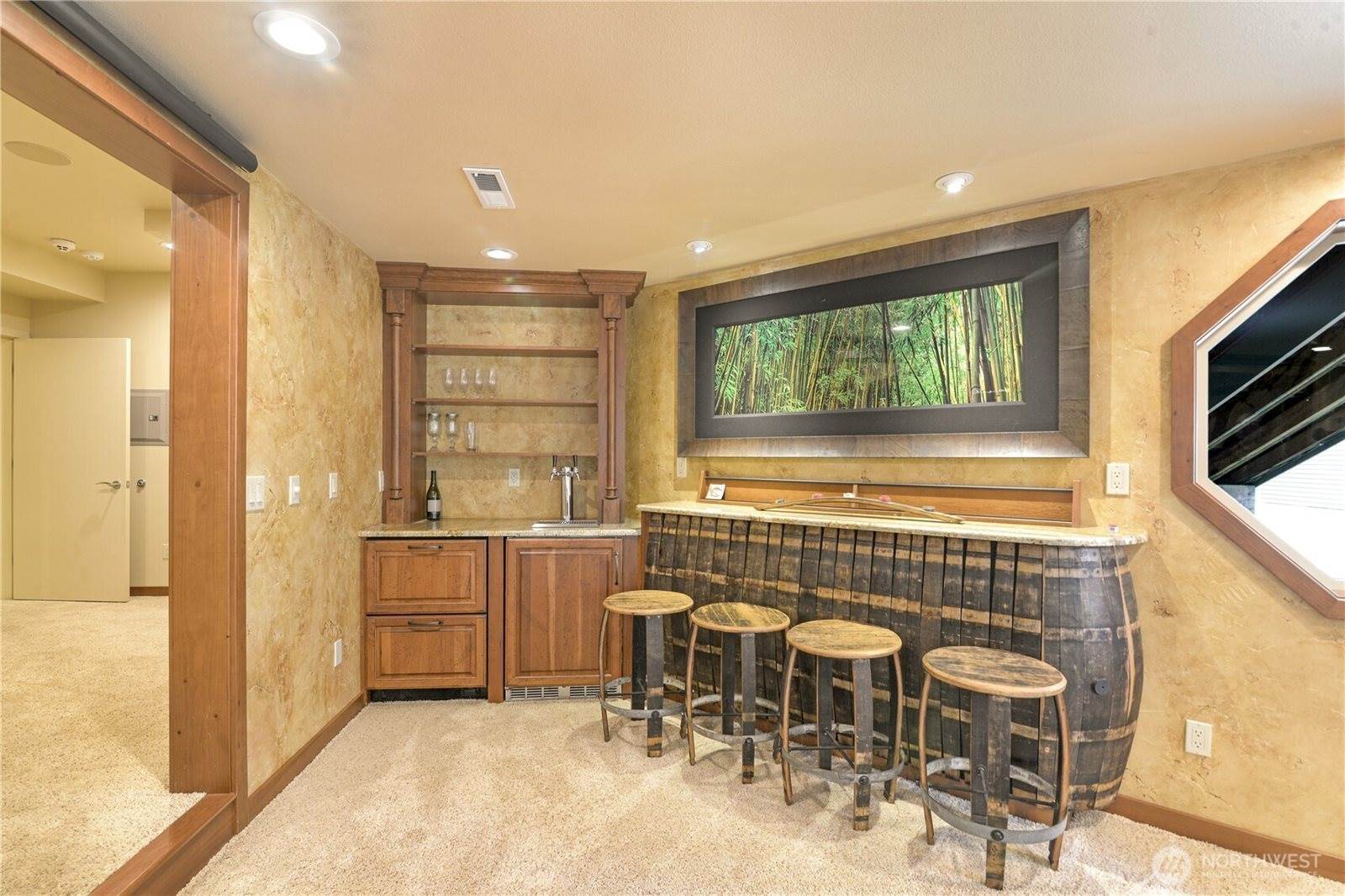 1916 Lakewood Drive SE, Olympia, WA 98501