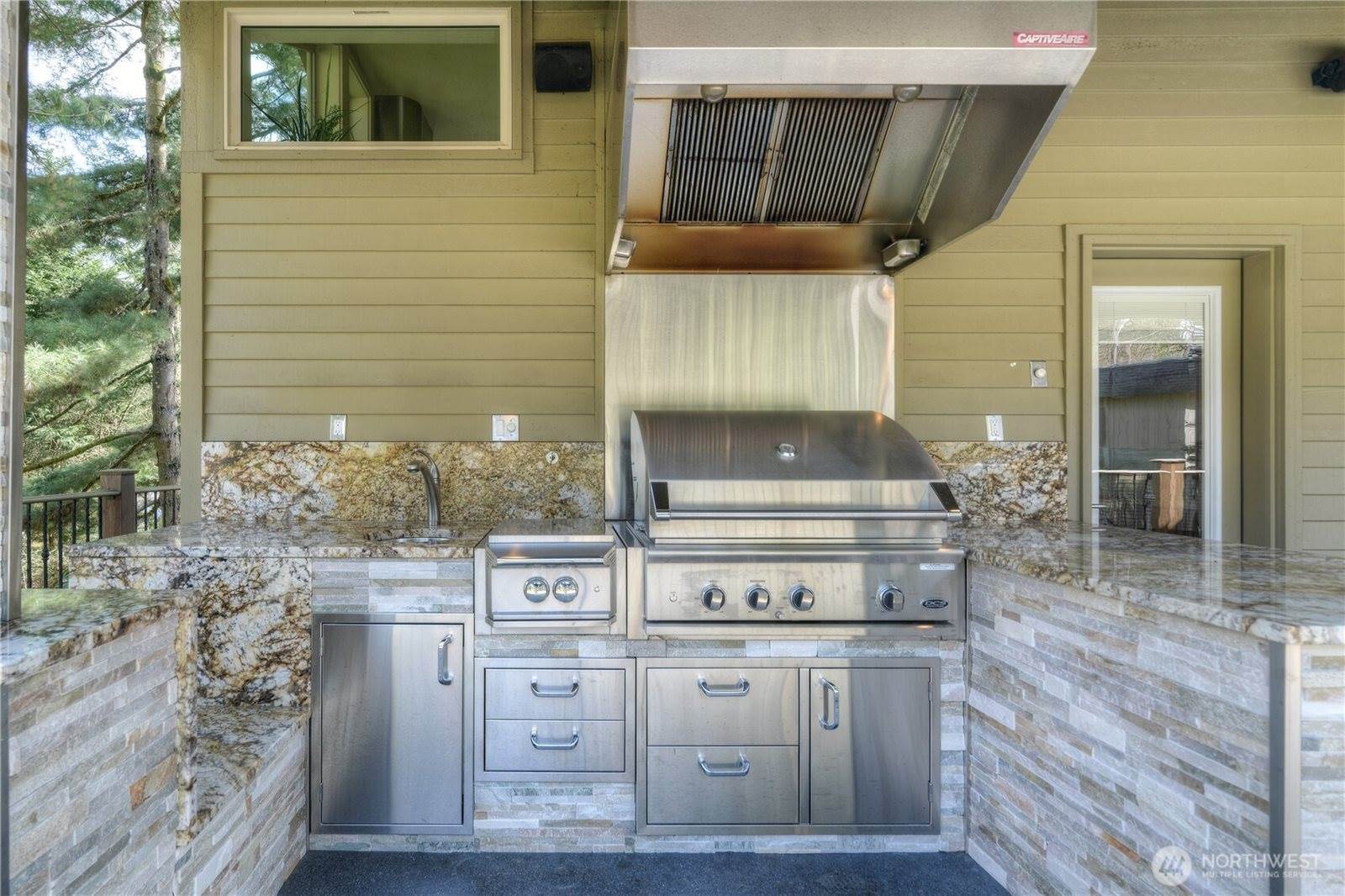 1916 Lakewood Drive SE, Olympia, WA 98501