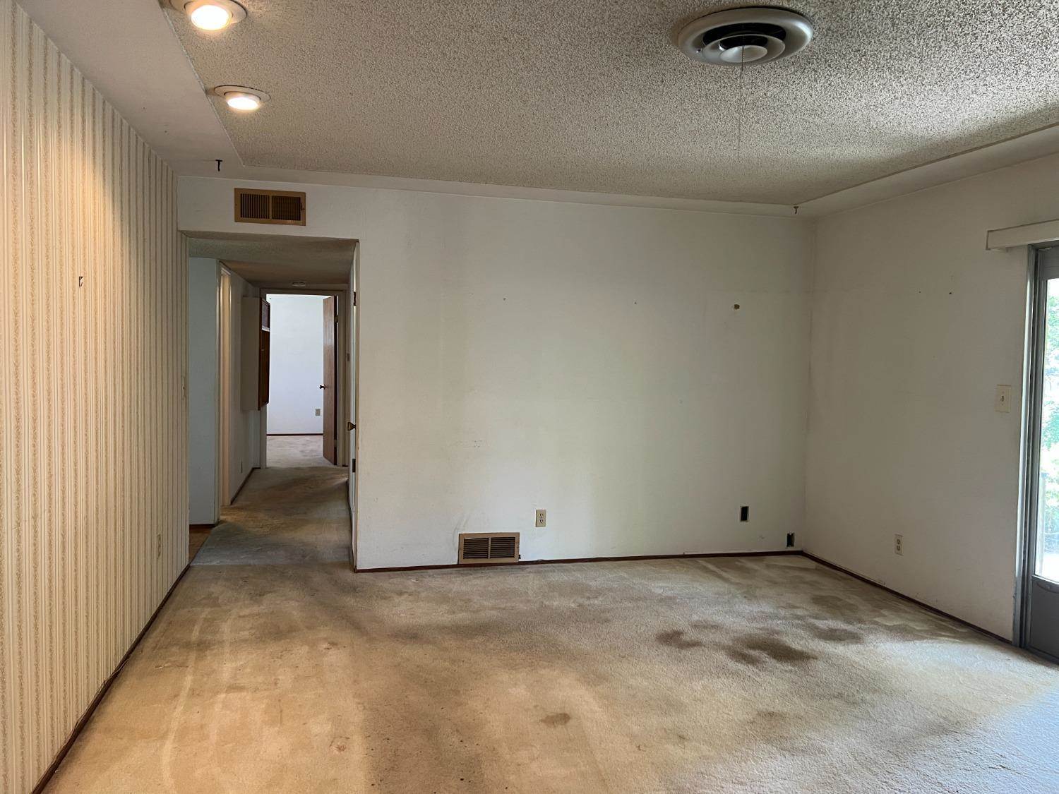 5908 Garden Avenue, Olivehurst, CA 95961