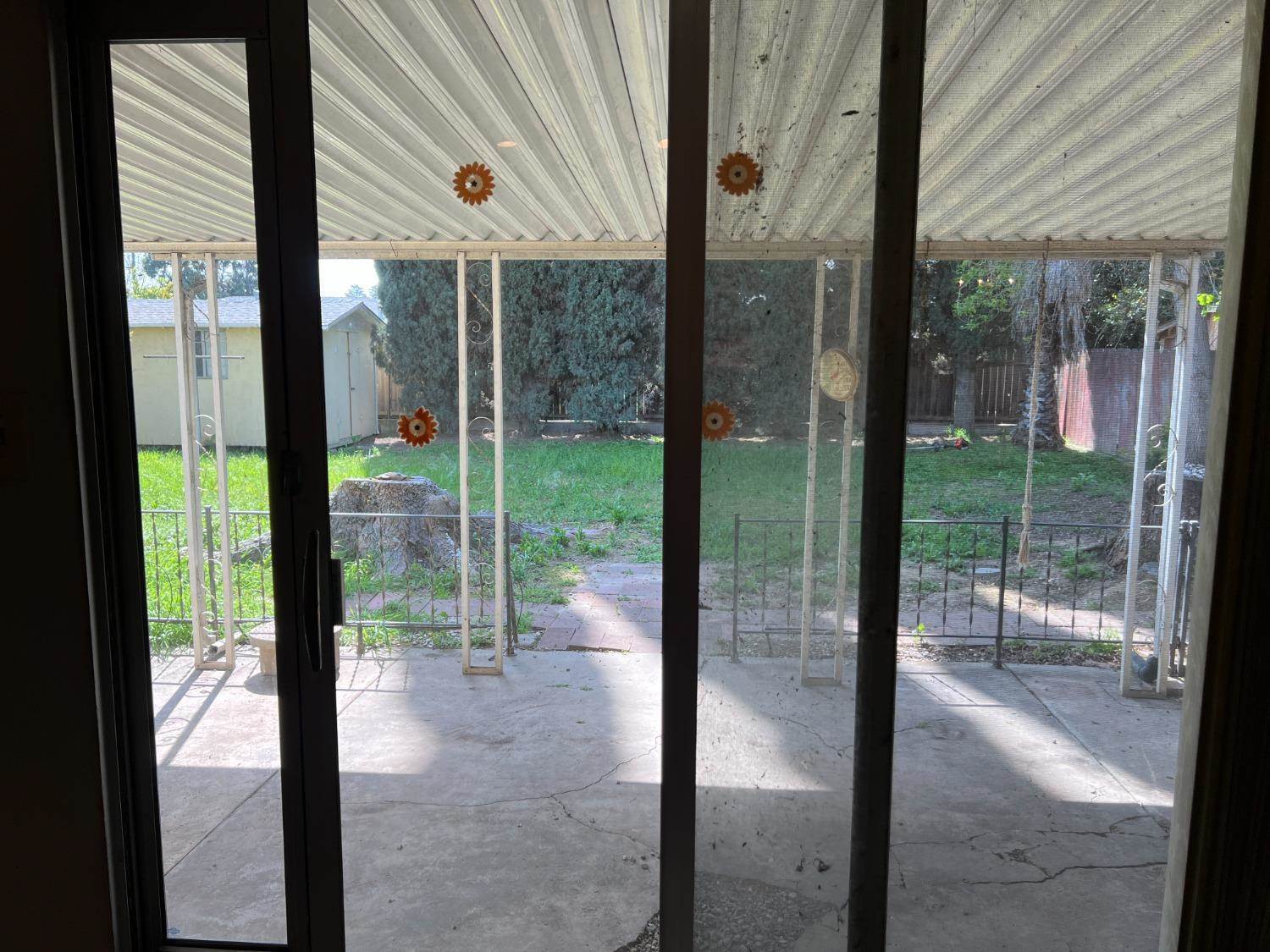 5908 Garden Avenue, Olivehurst, CA 95961