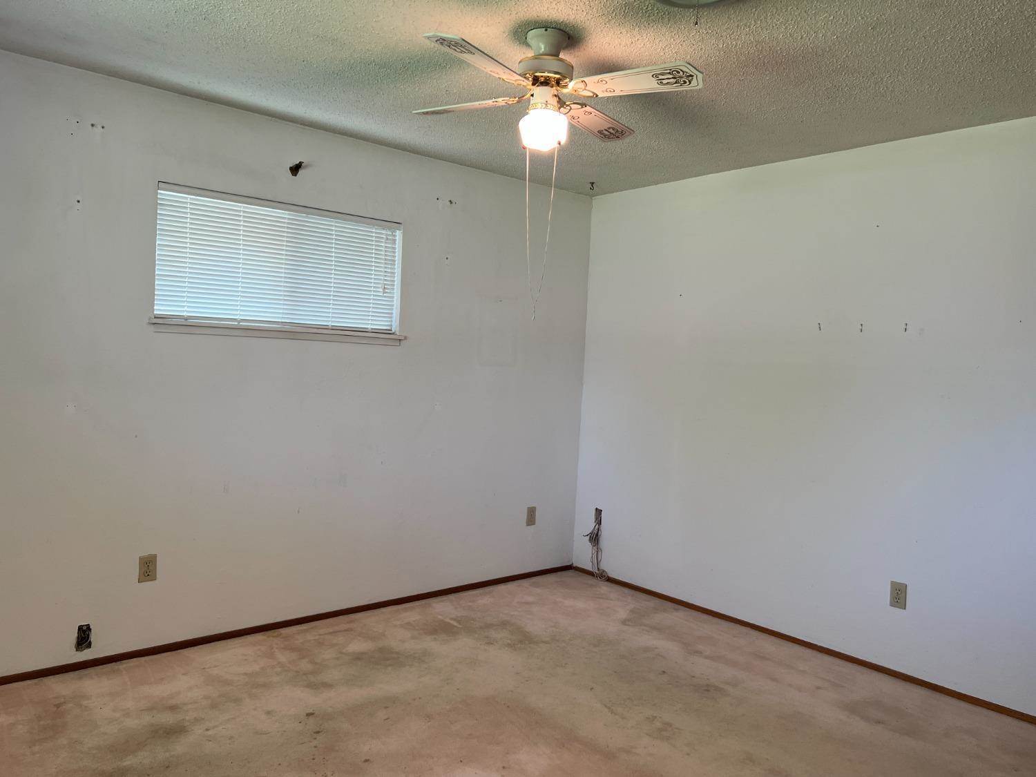5908 Garden Avenue, Olivehurst, CA 95961