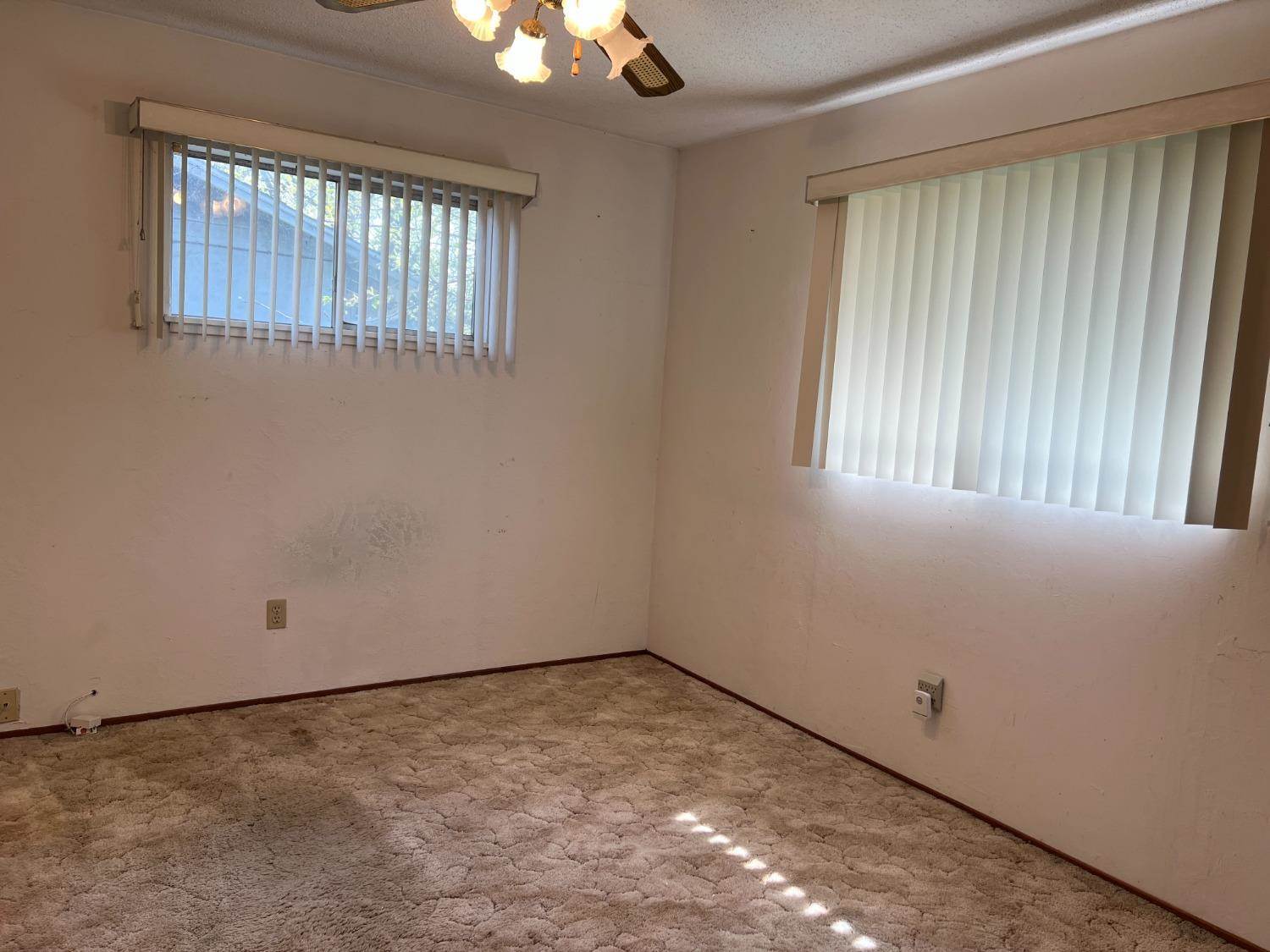 5908 Garden Avenue, Olivehurst, CA 95961