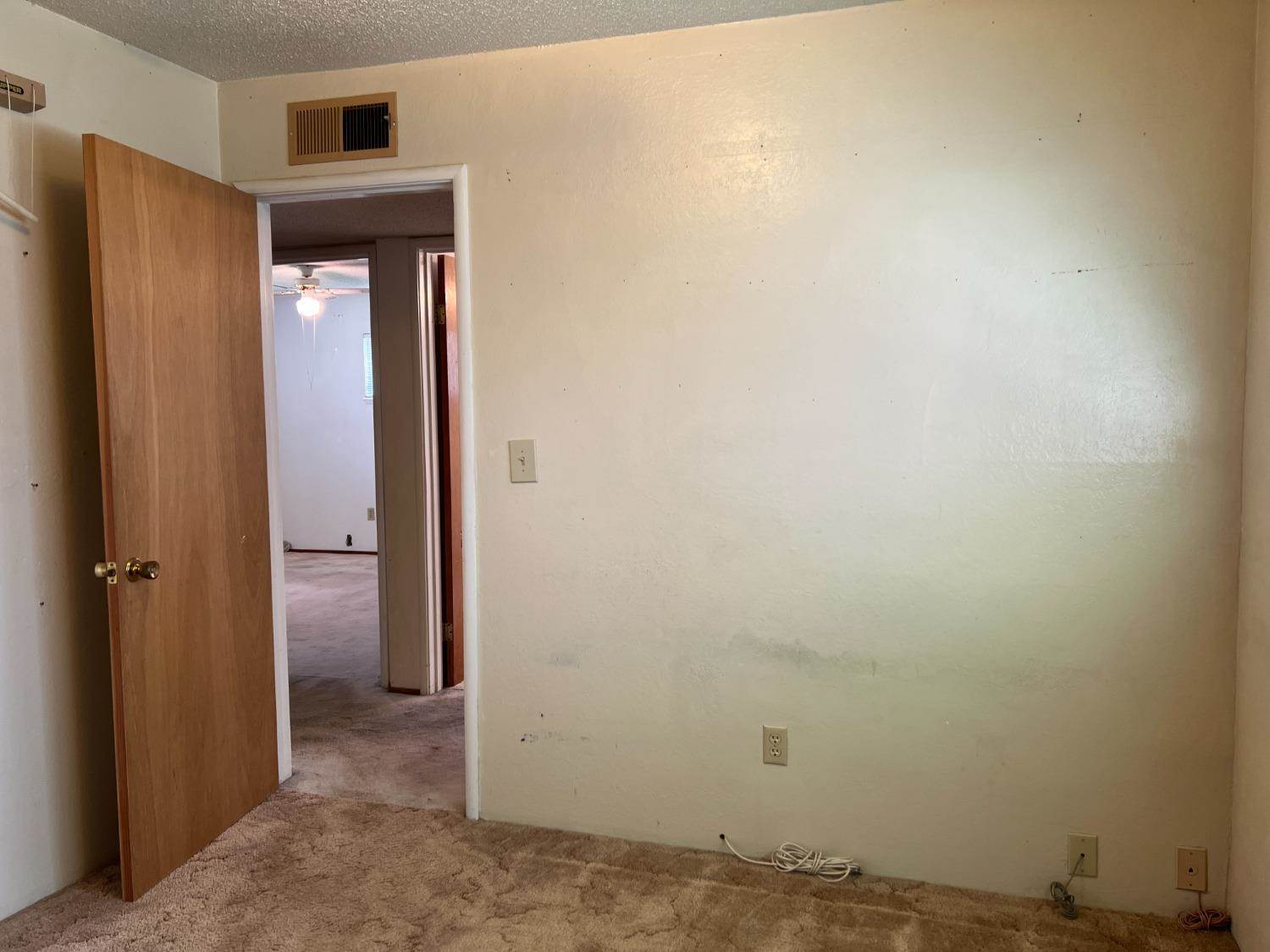5908 Garden Avenue, Olivehurst, CA 95961