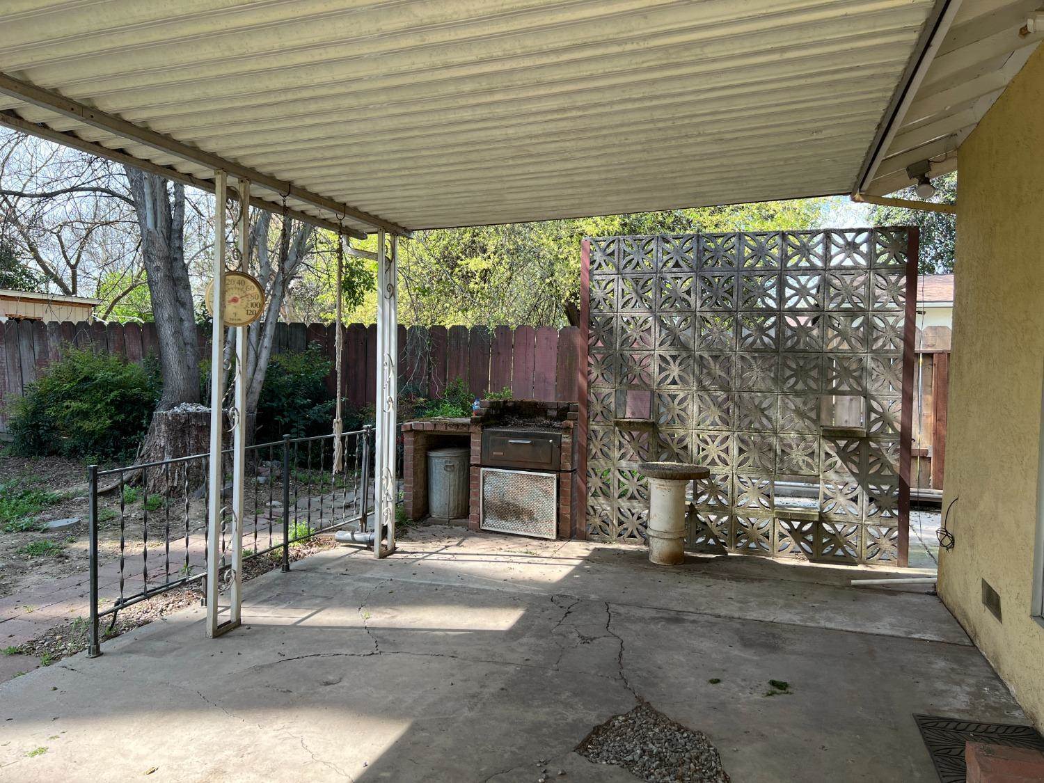 5908 Garden Avenue, Olivehurst, CA 95961