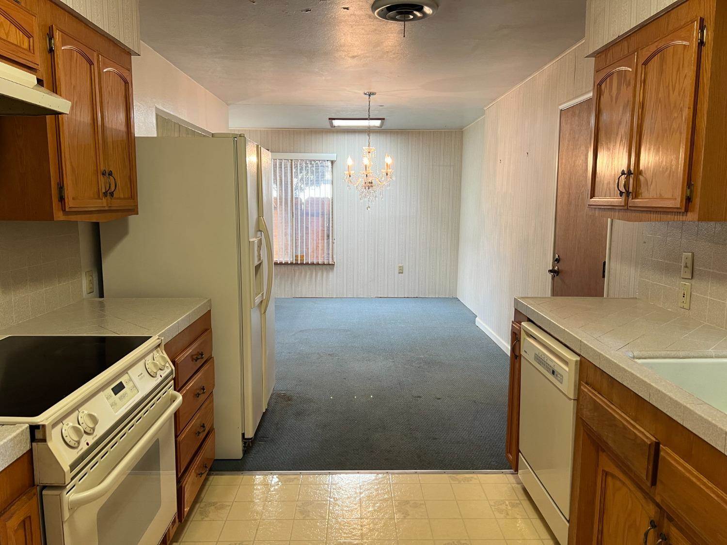 5908 Garden Avenue, Olivehurst, CA 95961