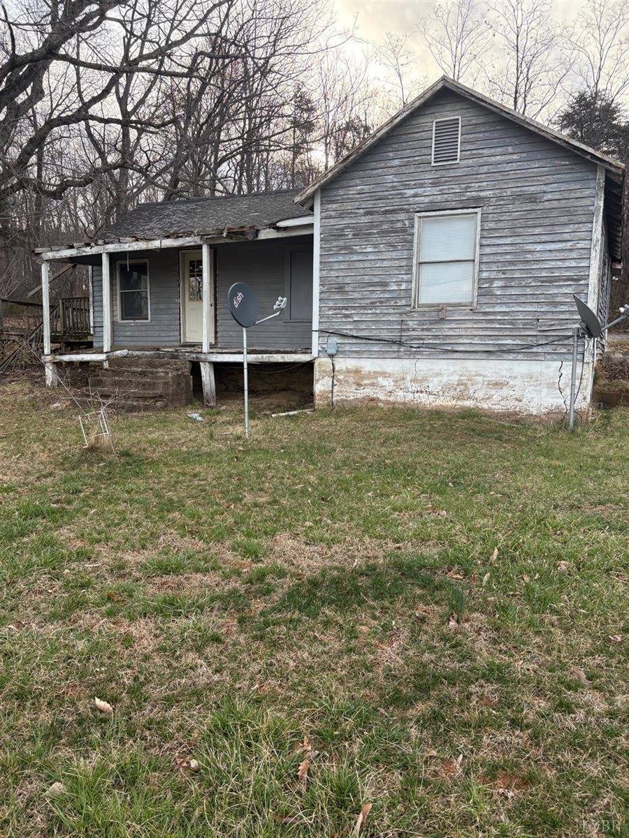 5935 Wards Road, Evington, VA 24550