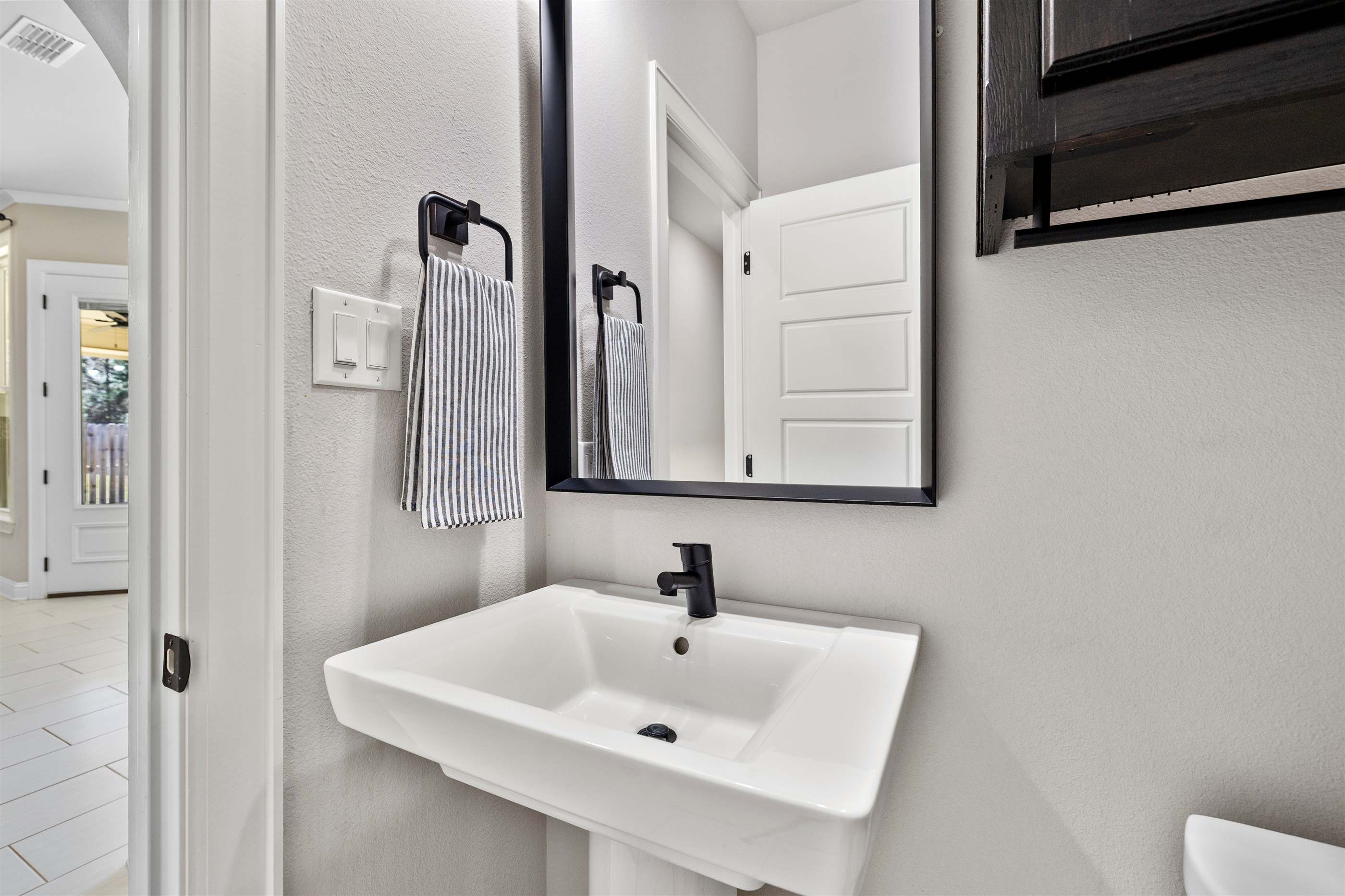 2242 Rana Park, Tyler, TX 75703