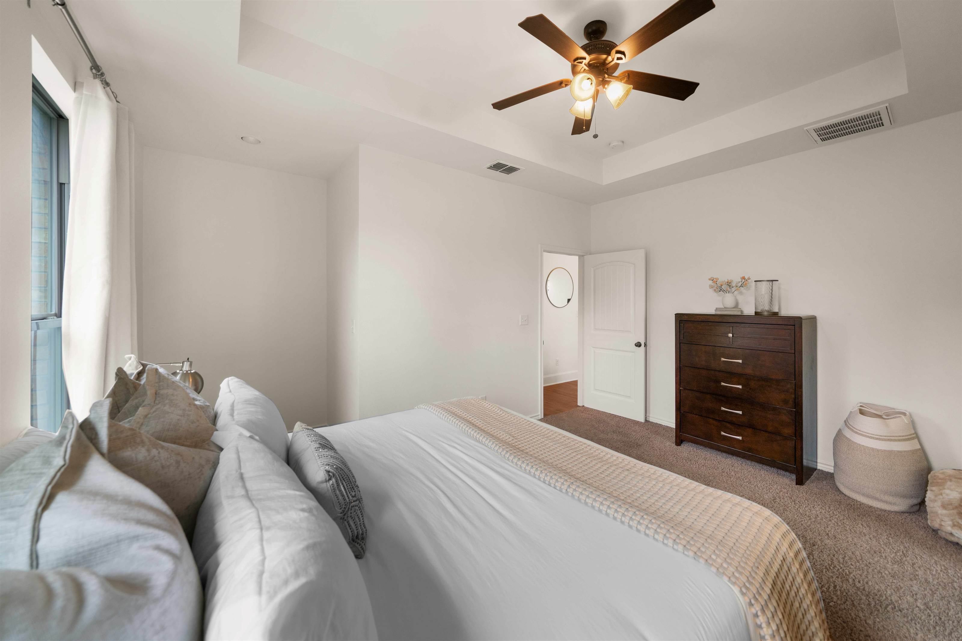 409 Harrell Dr., Chandler, TX 75758