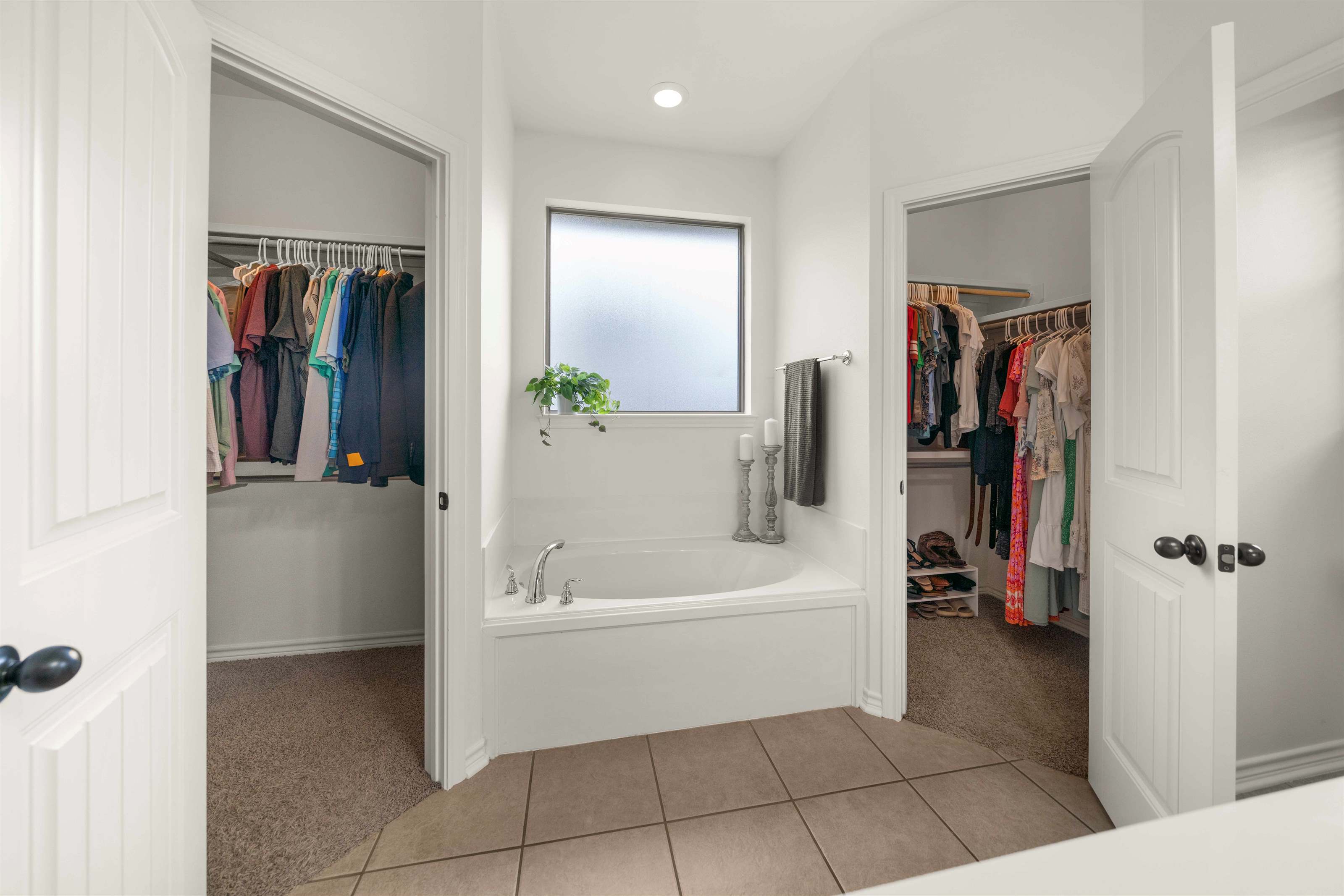 409 Harrell Dr., Chandler, TX 75758