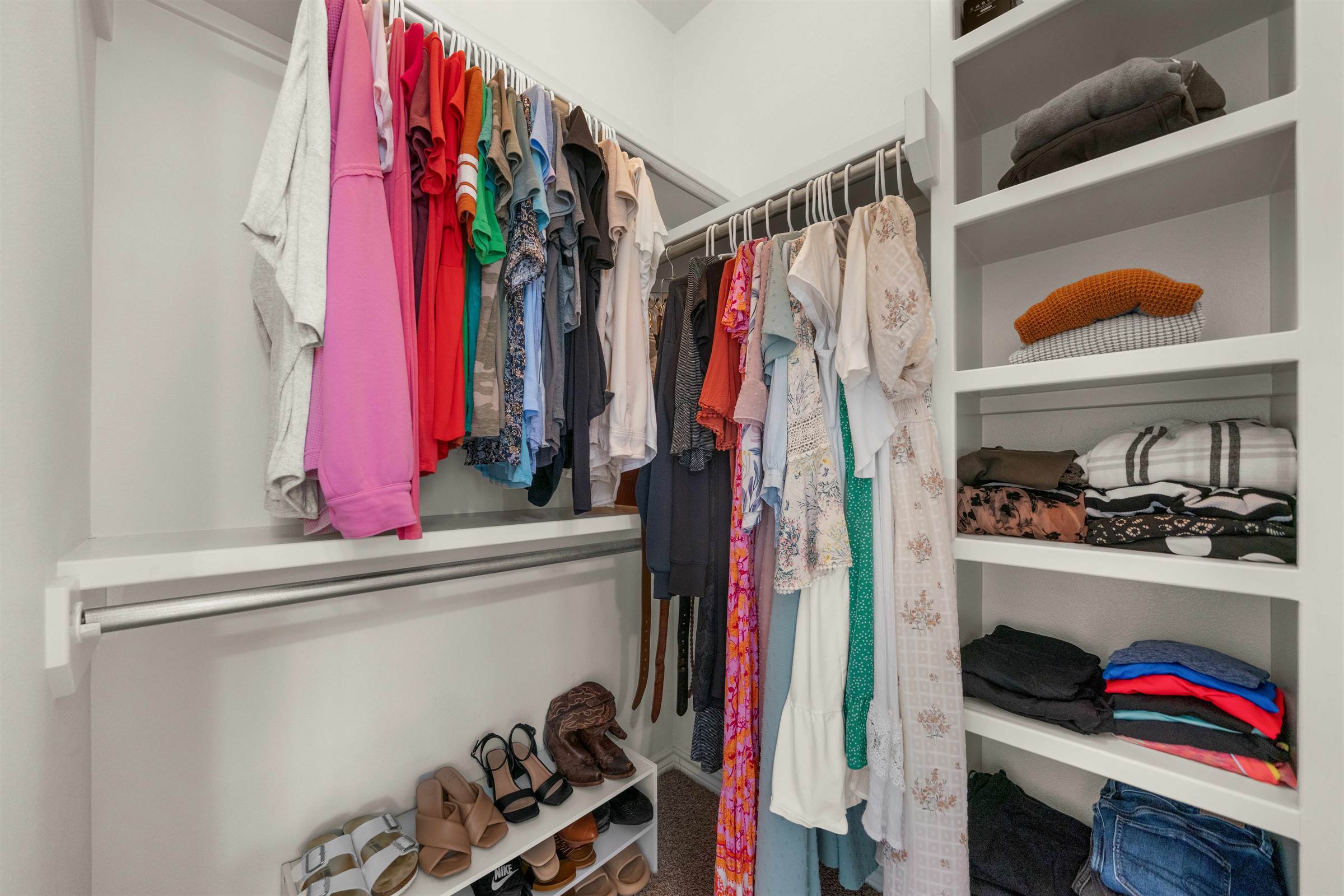 409 Harrell Dr., Chandler, TX 75758