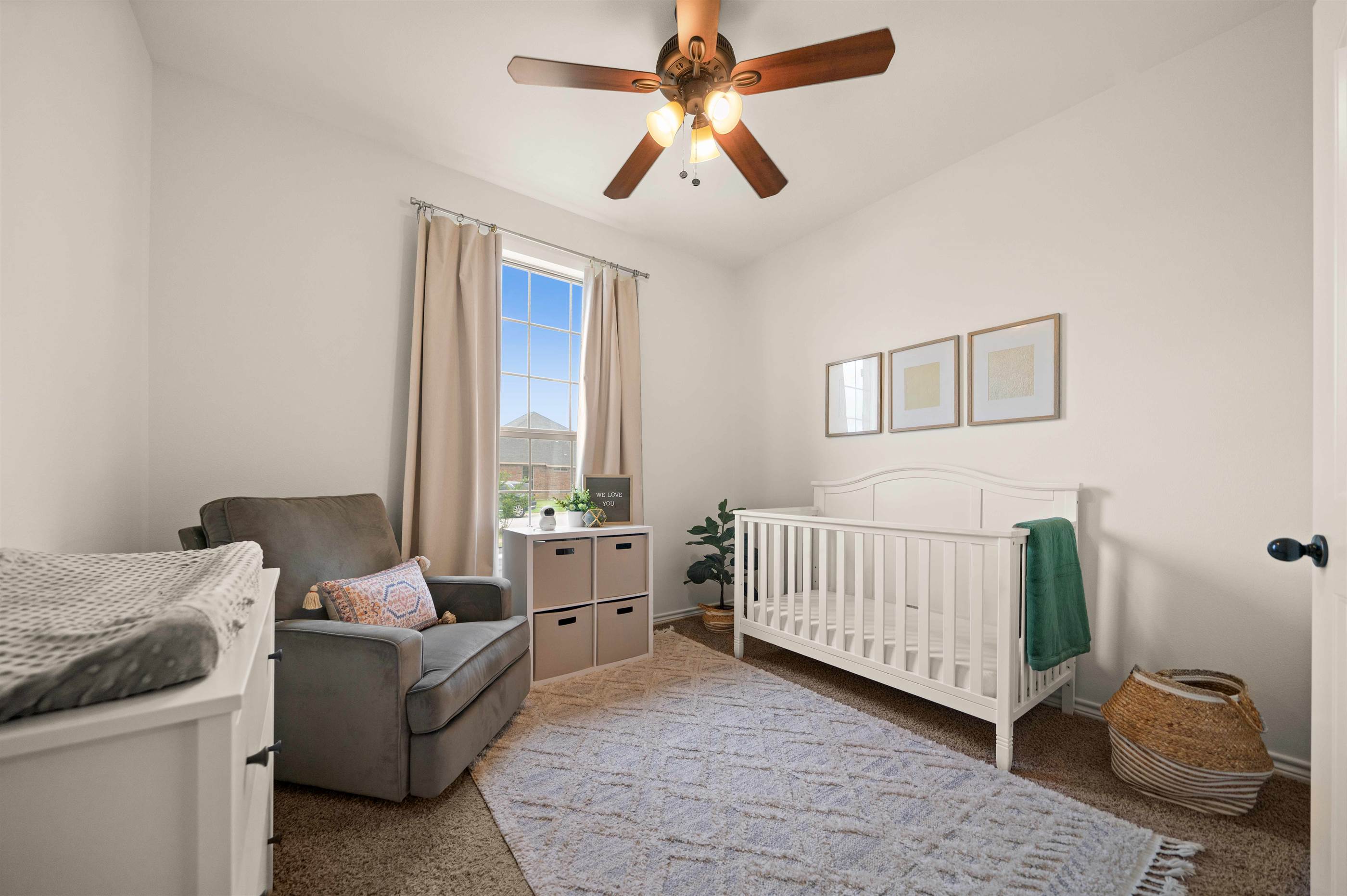 409 Harrell Dr., Chandler, TX 75758