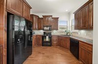 409 Harrell Dr., Chandler, TX 75758