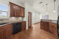 409 Harrell Dr., Chandler, TX 75758