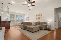 409 Harrell Dr., Chandler, TX 75758