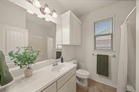 409 Harrell Dr., Chandler, TX 75758