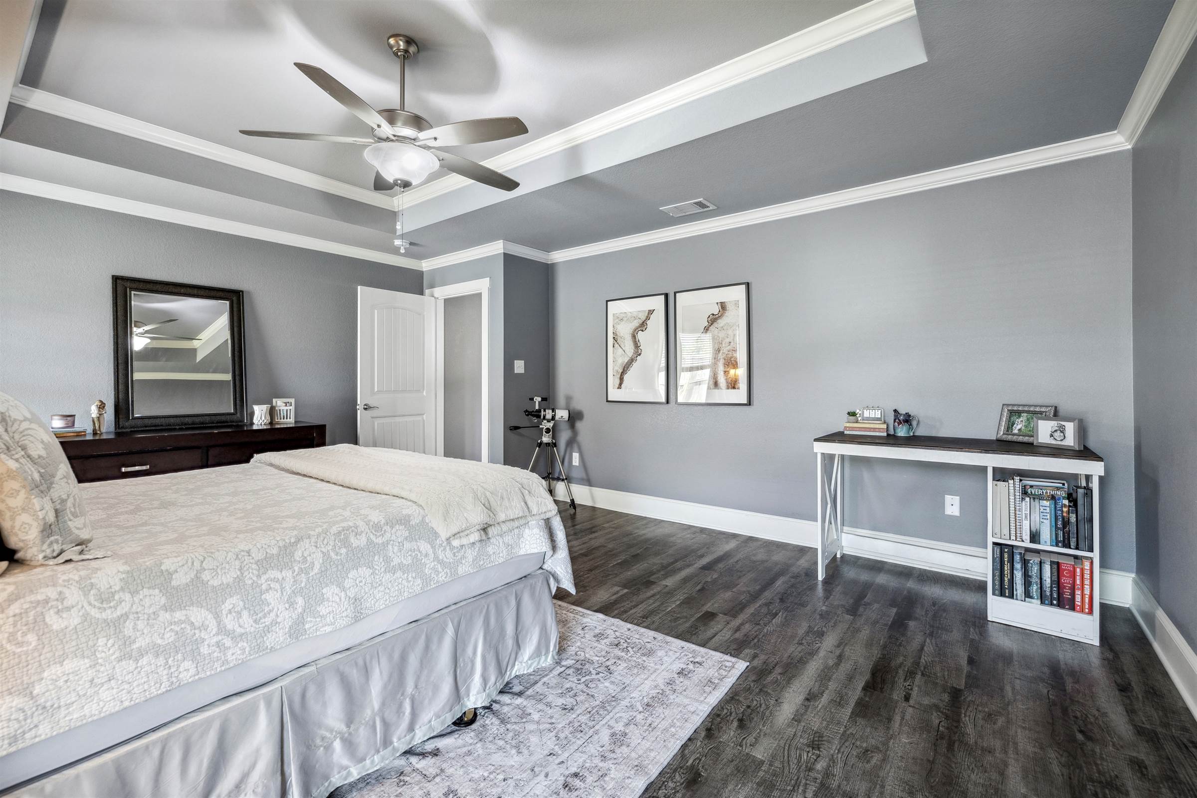 19889 Meadow West Ln, Flint, TX 75762