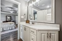 19889 Meadow West Ln, Flint, TX 75762