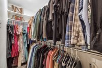 19889 Meadow West Ln, Flint, TX 75762