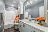 19889 Meadow West Ln, Flint, TX 75762