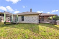 19889 Meadow West Ln, Flint, TX 75762
