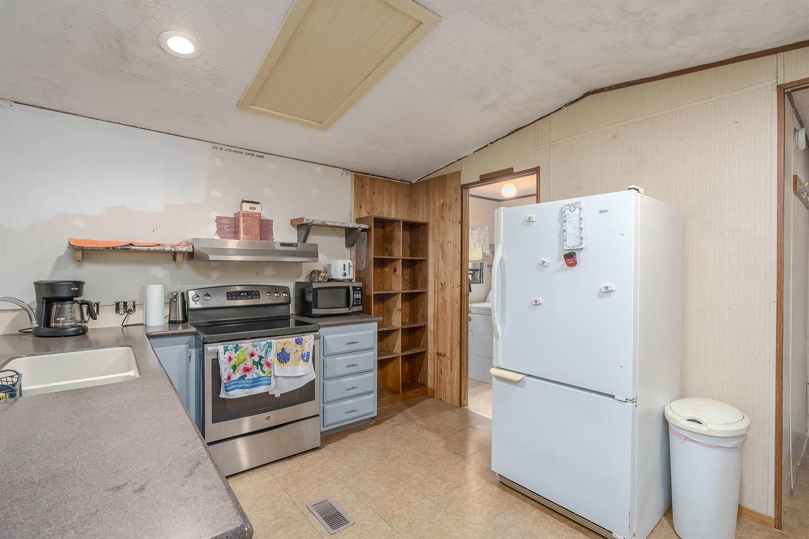 3180 51 1/2 Street, Grand Junction, MI 49056