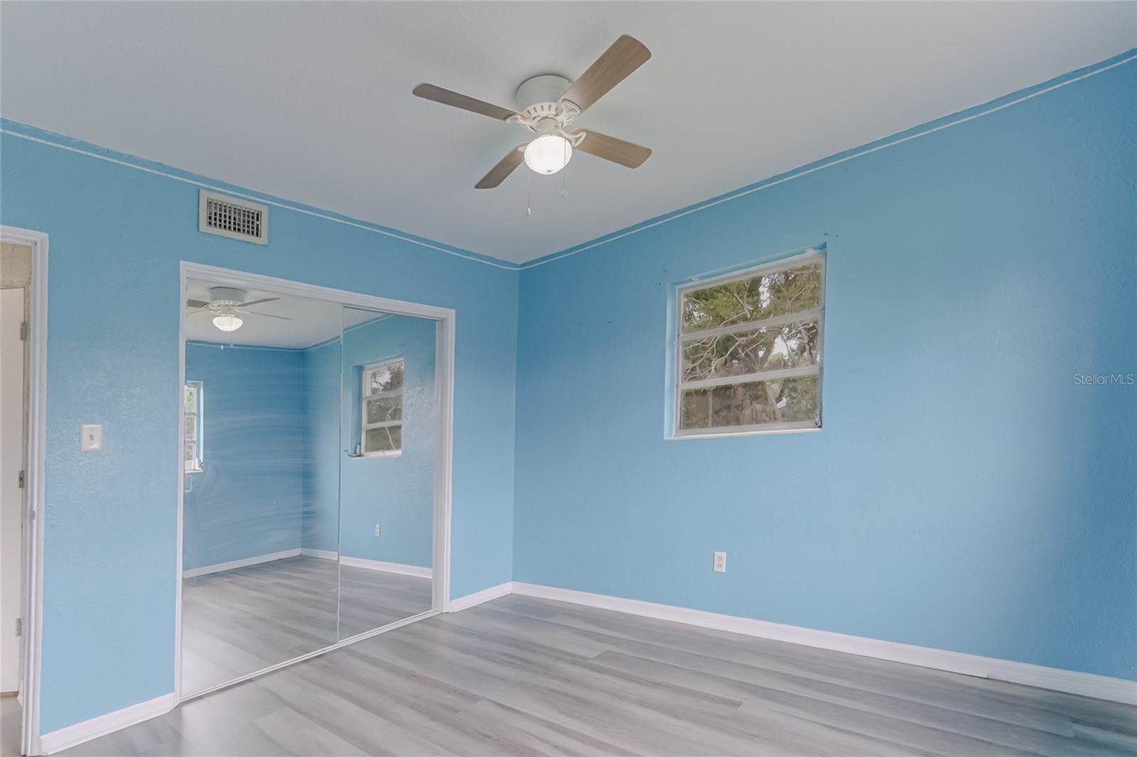 16 Flamevine Lane, Debary, FL 32713