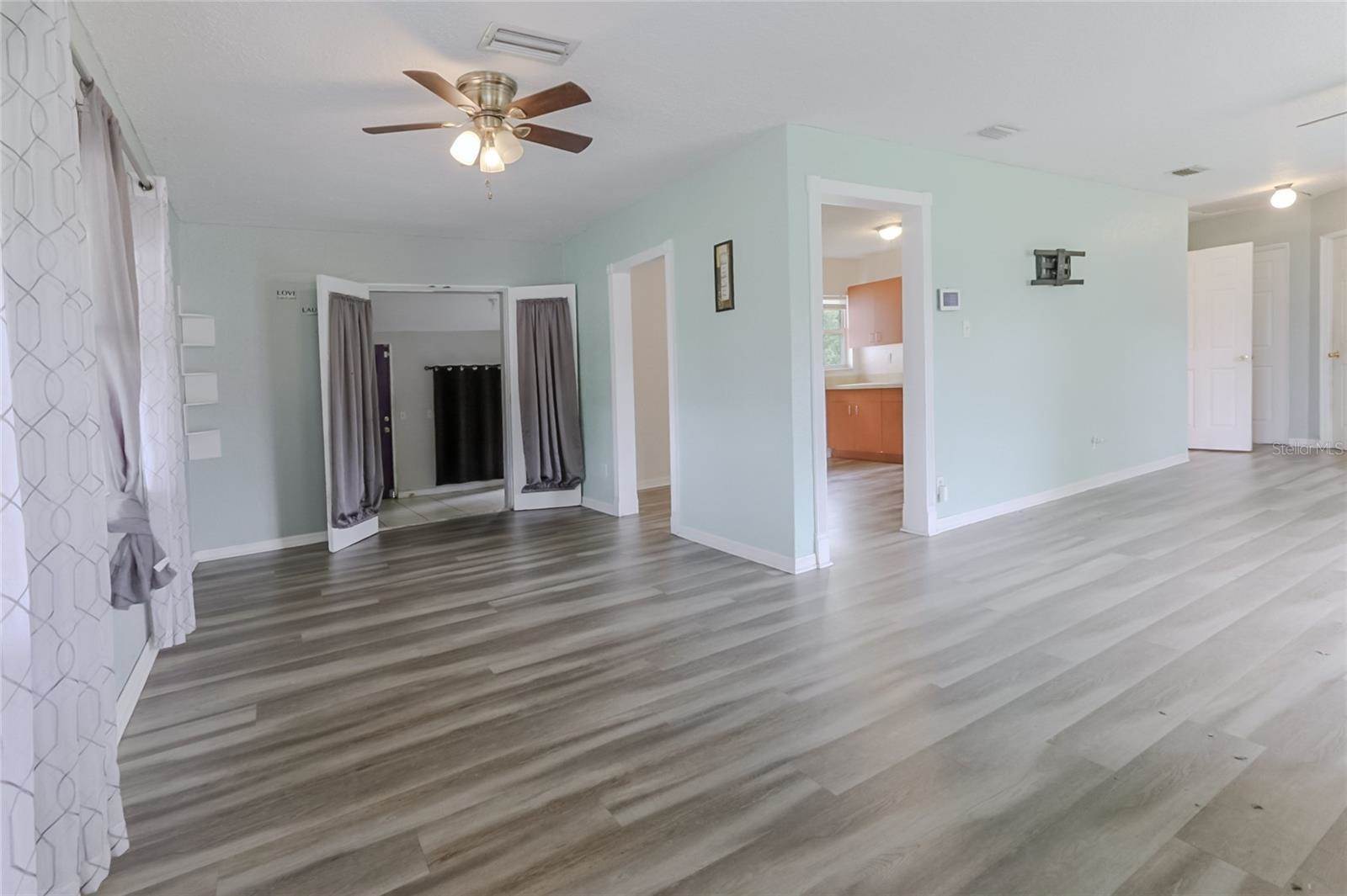 16 Flamevine Lane, Debary, FL 32713