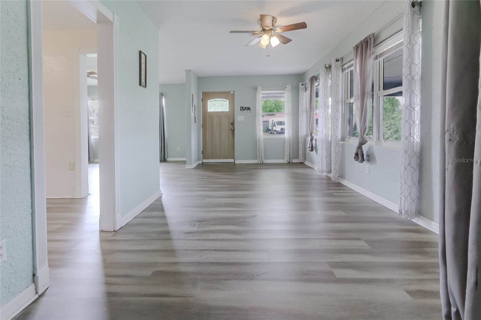 16 Flamevine Lane, Debary, FL 32713