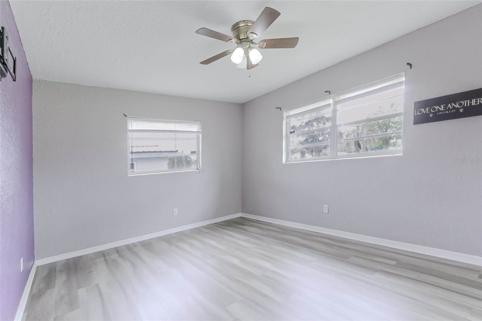 16 Flamevine Lane, Debary, FL 32713