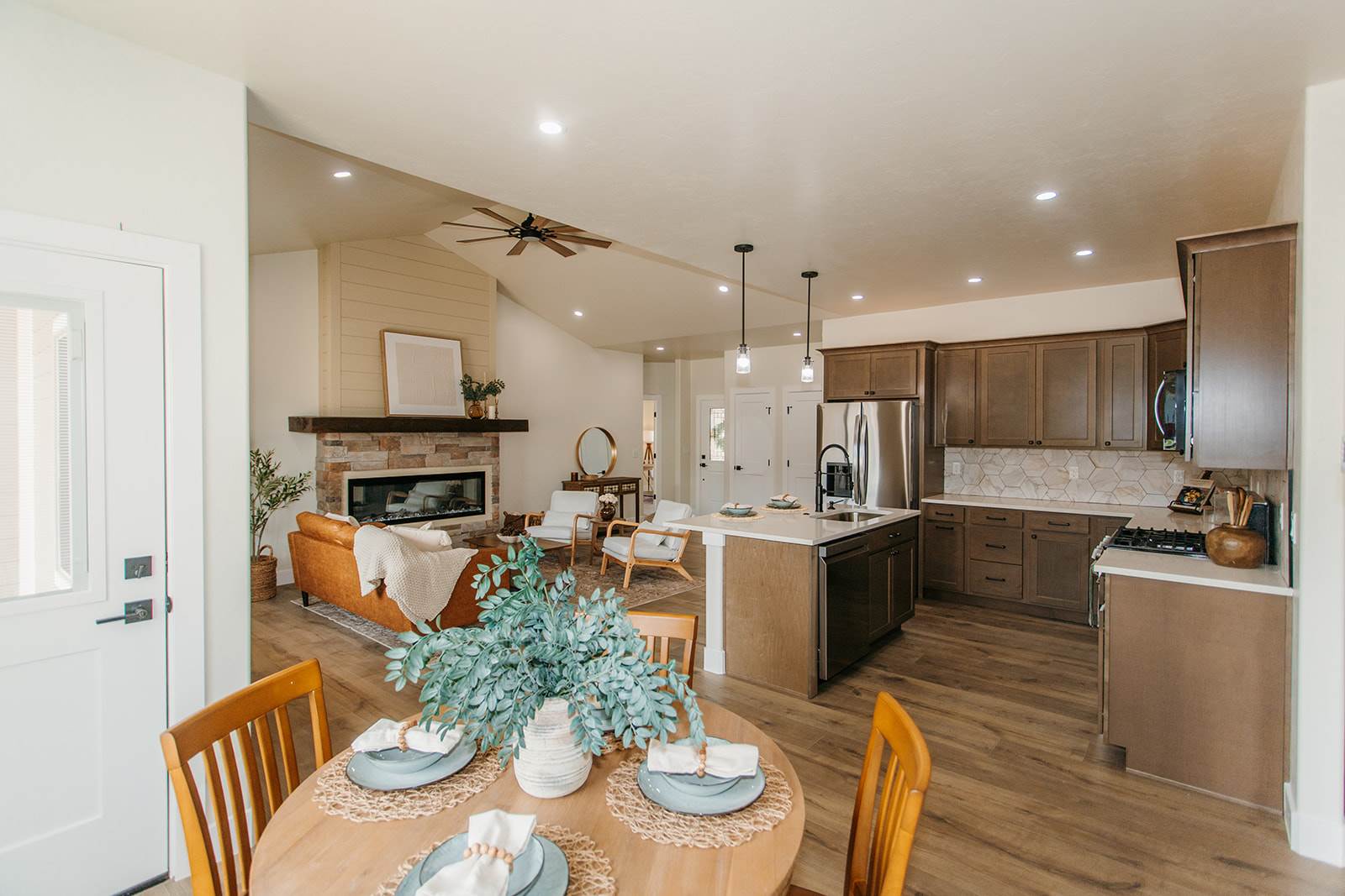 1606 Blue Creek Avenue, Montrose, CO 81401