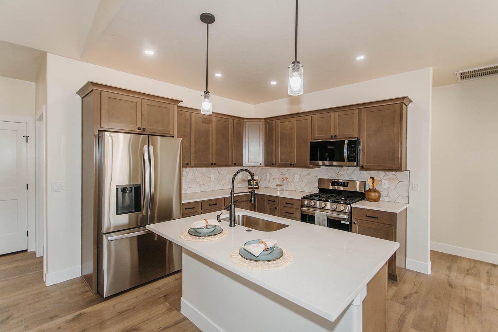 1606 Blue Creek Avenue, Montrose, CO 81401