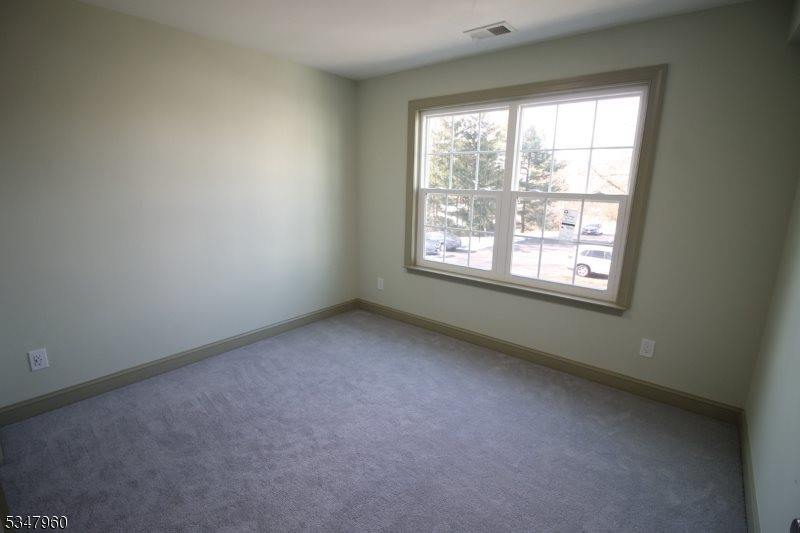 113 Stratford Pl, Bridgewater Township, NJ 08805