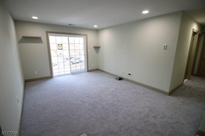 113 Stratford Pl, Bridgewater Township, NJ 08805