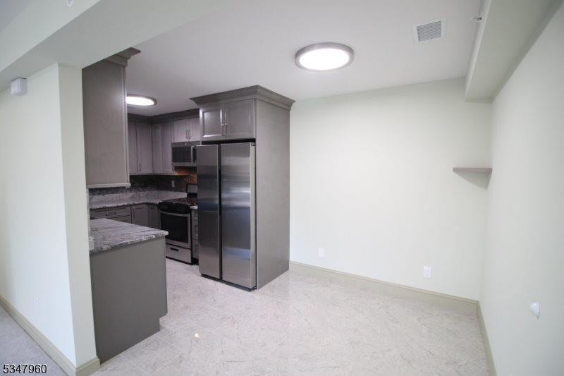 113 Stratford Pl, Bridgewater Township, NJ 08805