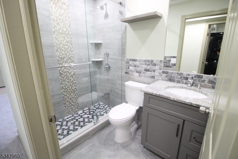 113 Stratford Pl, Bridgewater Township, NJ 08805