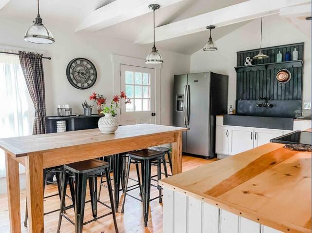 78 Park Street, Dover-Foxcroft, ME 04426