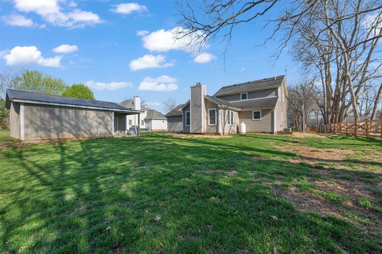 186 Huckleberry Way, Bowling Green, KY 42104