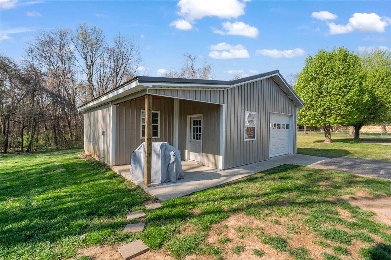 186 Huckleberry Way, Bowling Green, KY 42104