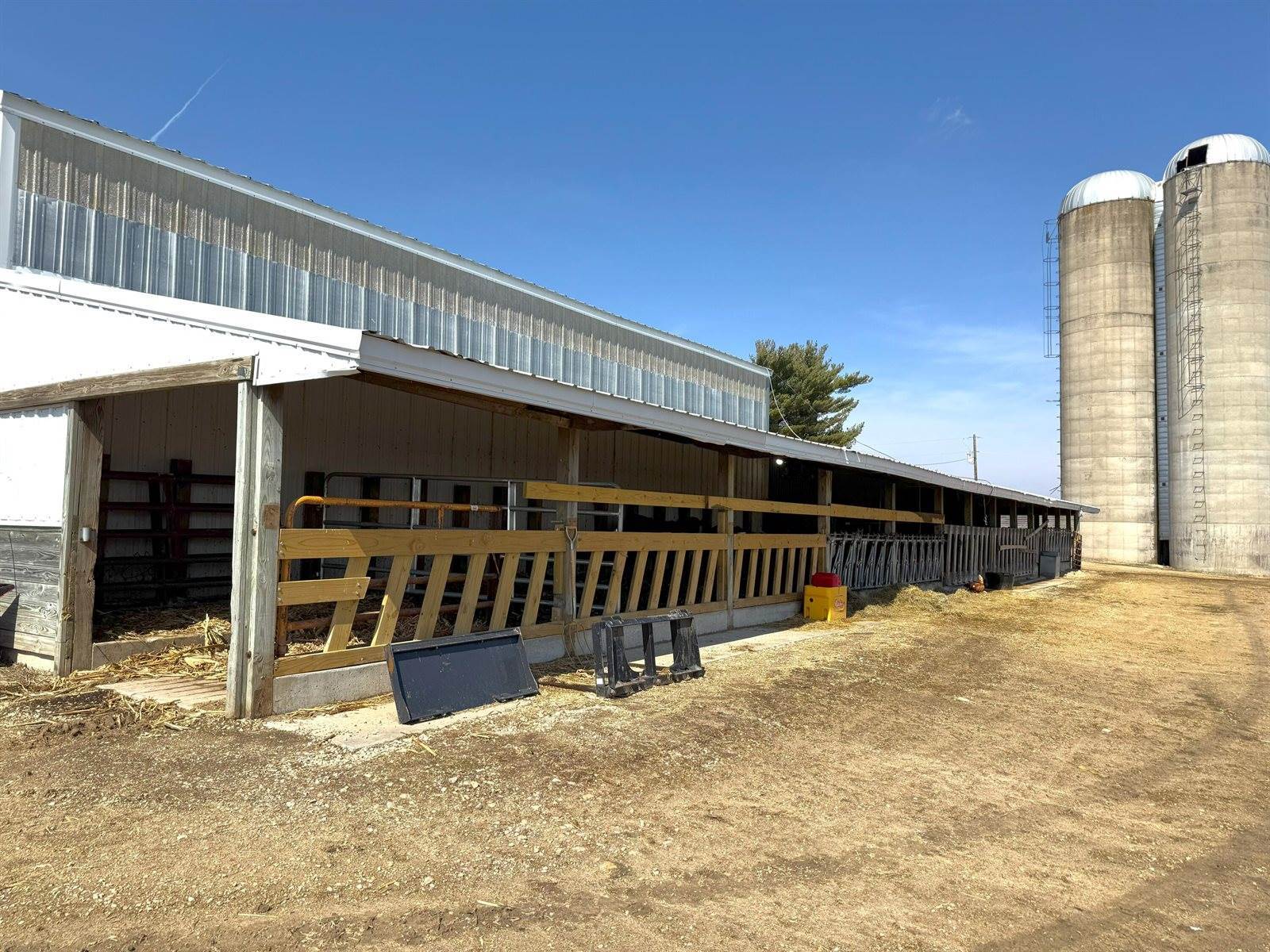 E8923 Peaceful Valley Rd, Cashton, WI 54619