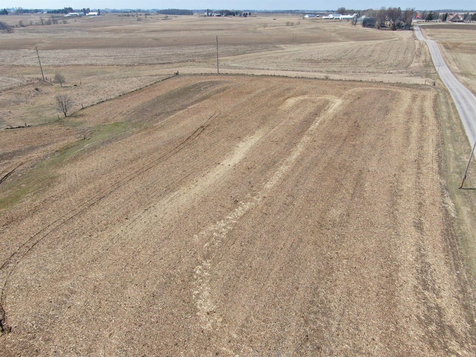 E8923 Peaceful Valley Rd, Cashton, WI 54619