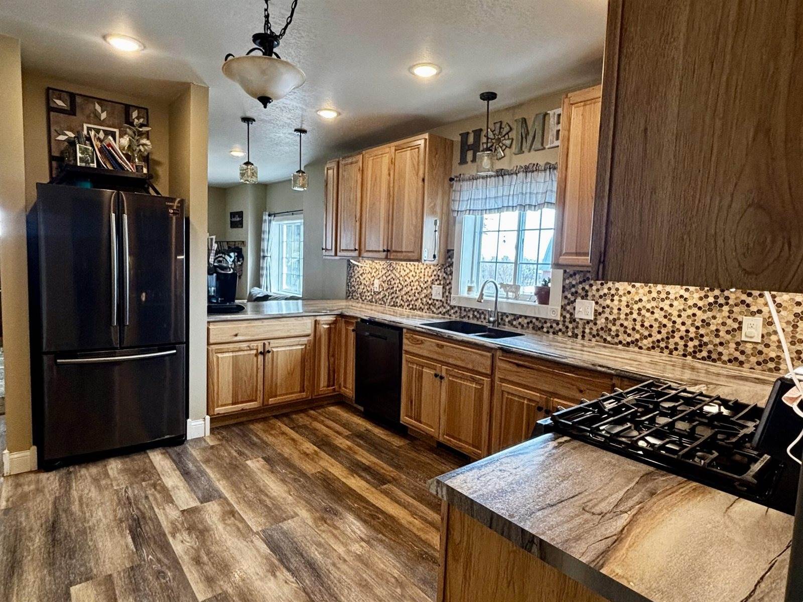 E8923 Peaceful Valley Rd, Cashton, WI 54619