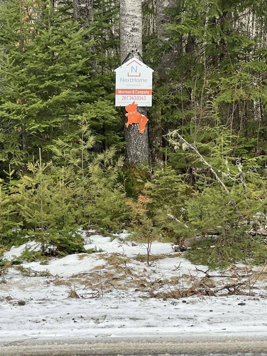 6-17 Old Town Road, Hudson, ME 04449