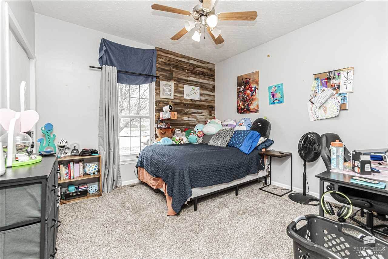 1337 Overbrooke Drive, Junction City, KS 66441