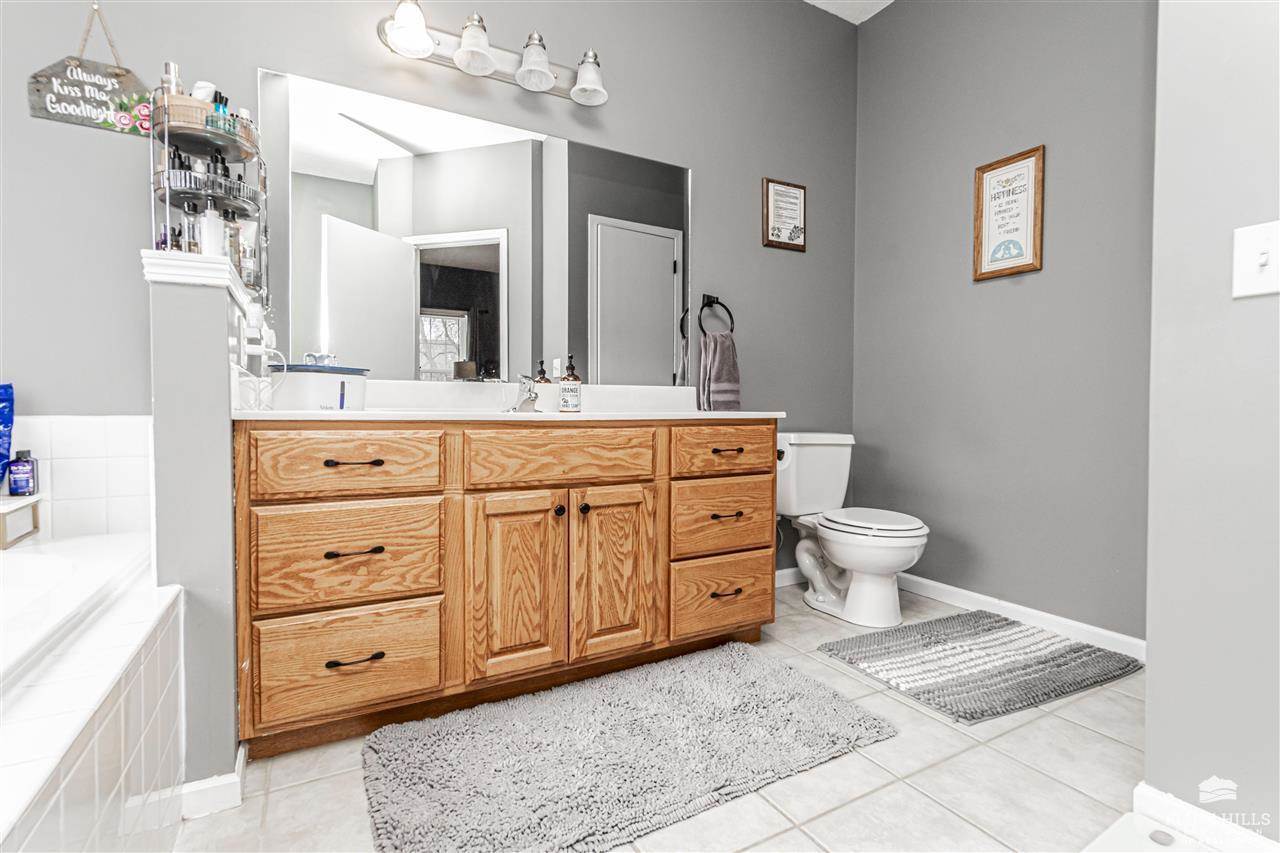 1337 Overbrooke Drive, Junction City, KS 66441
