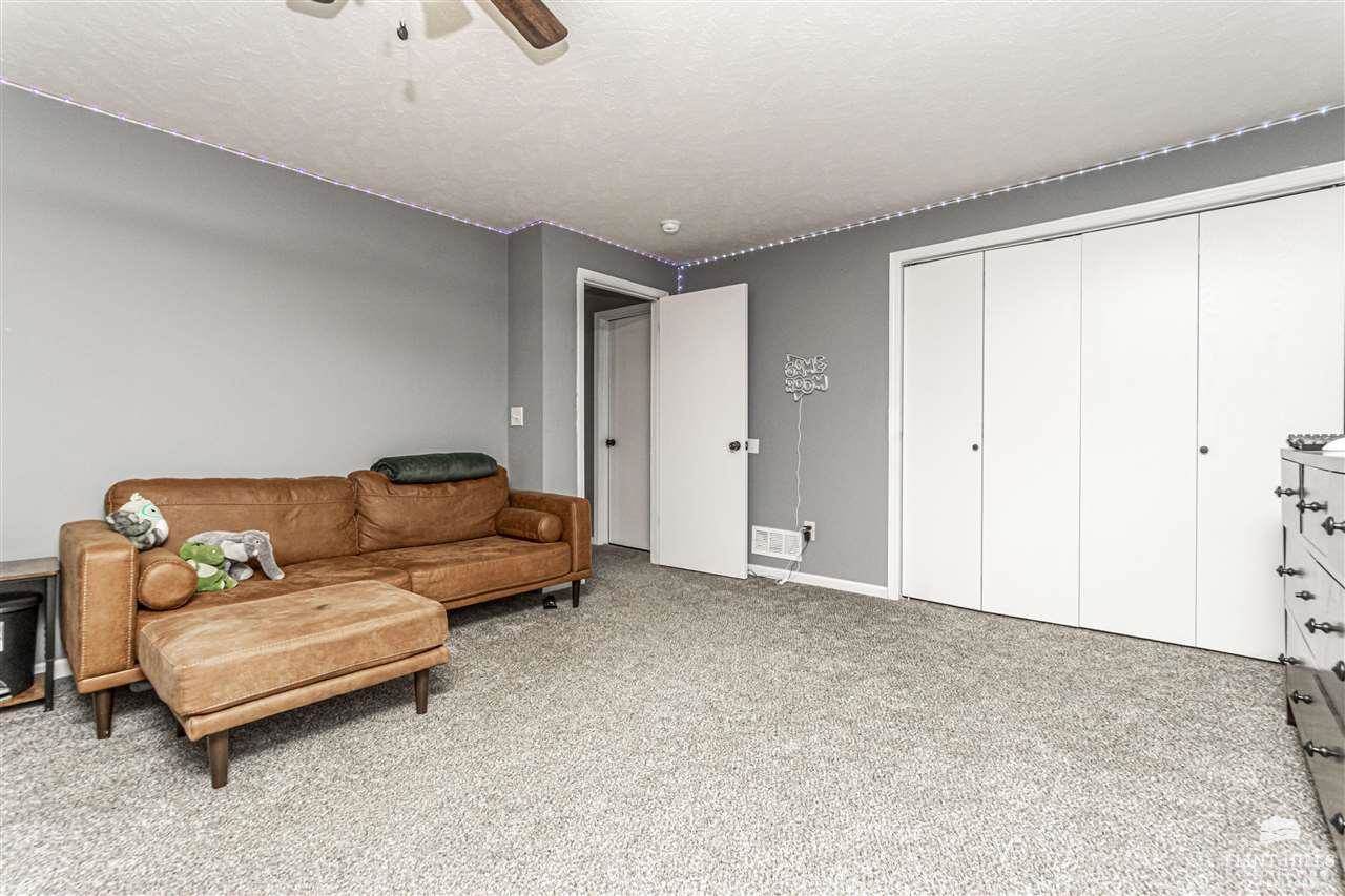 1337 Overbrooke Drive, Junction City, KS 66441