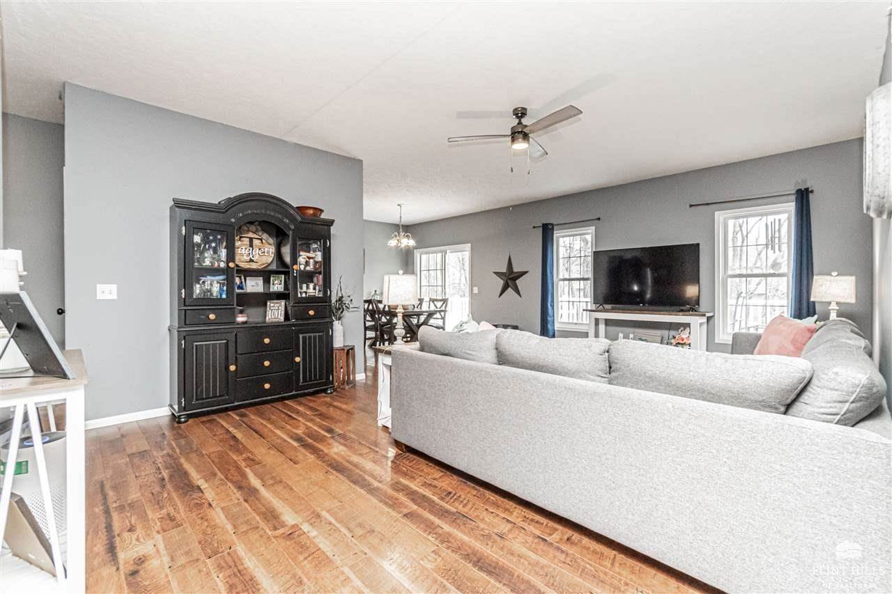 1337 Overbrooke Drive, Junction City, KS 66441