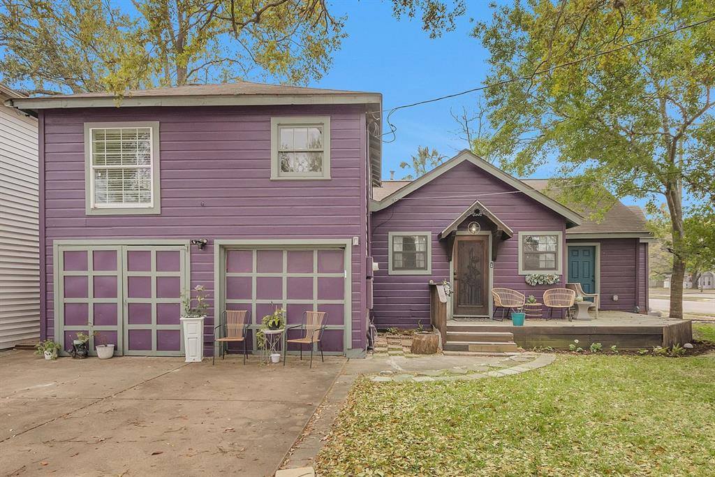205 South Hood Street, Alvin, TX 77511