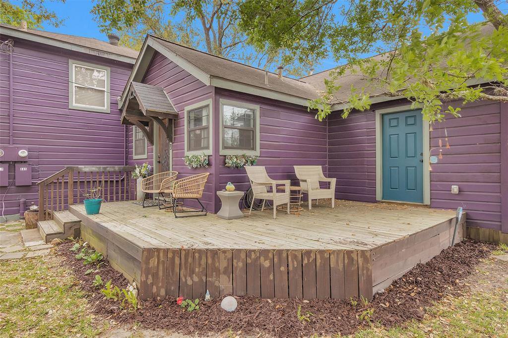 205 South Hood Street, Alvin, TX 77511