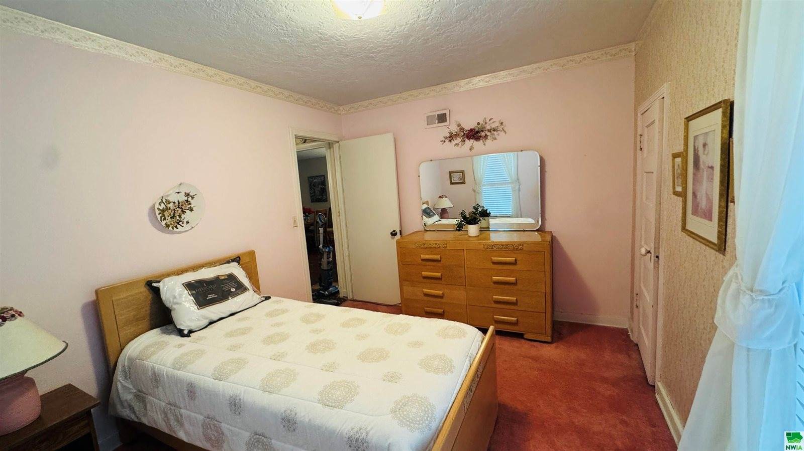 326 Maple, Lawton, IA 51030